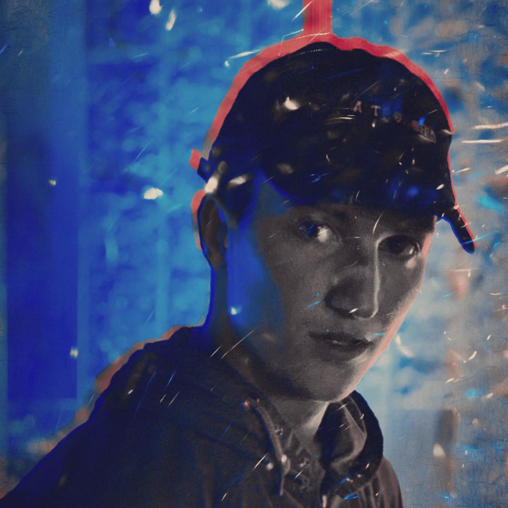 4U (feat. linus) (Explicit)