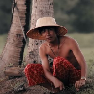 Dengarkan lagu เจ้าเอยเจ้าชู้ nyanyian Legendboy dengan lirik