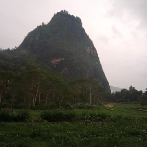 ดาวน์โหลดและฟังเพลง Merindumu Lagi Tebing Lingga Trenggalek พร้อมเนื้อเพลงจาก Eag kingdom