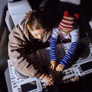 default playlist img