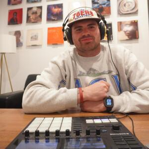 default playlist img