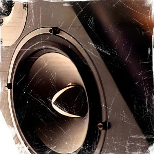 收聽Tibbah的Szómiszójómijó (25YRSRMX)歌詞歌曲