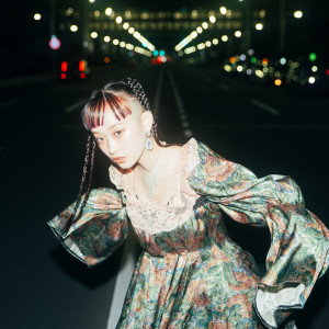 ดาวน์โหลดและฟังเพลง バッキンガム พร้อมเนื้อเพลงจาก WEDNESDAY CAMPANELLA