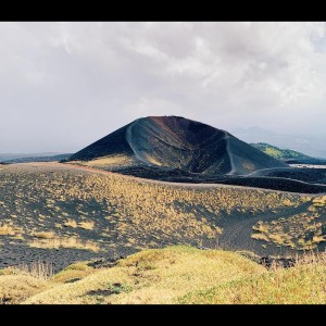Dengarkan Listening Earth lagu dari Relaxing Music dengan lirik