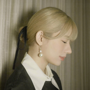 Listen to まとめ song with lyrics from Miyu Takeuchi