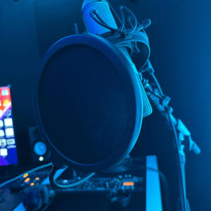 Stackfundz的專輯L.O.V.E (Explicit)