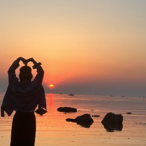 收聽高小寧的稀裏糊塗 (伴奏)歌詞歌曲