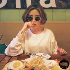 Dengarkan O1O lagu dari Risso dengan lirik