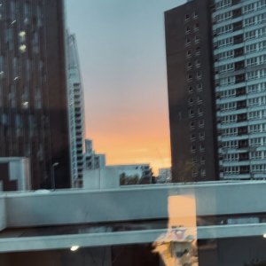 Dengarkan hue (2021 export) lagu dari S N U G dengan lirik