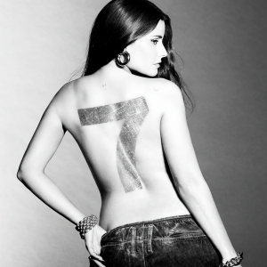 อัลบัม Corazón (Explicit) ศิลปิน Nelly Furtado