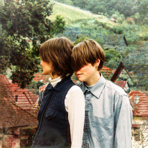 Dengarkan Wrong Turn lagu dari Beatrice Melissa dengan lirik