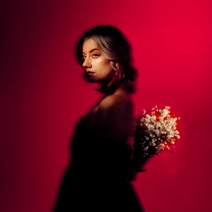 ดาวน์โหลดและฟังเพลง Heartache พร้อมเนื้อเพลงจาก Kate Wild