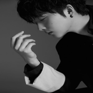 ดาวน์โหลดและฟังเพลง 别消失太快 (伴奏) พร้อมเนื้อเพลงจาก 姜东东