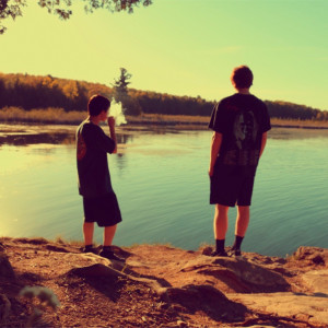 Dengarkan No Joke (Explicit) lagu dari Flywlkr dengan lirik