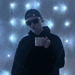 Dengarkan lagu Cold Rain nyanyian Masnt dengan lirik