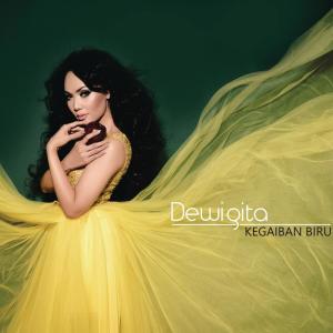 ดาวน์โหลดและฟังเพลง Lepaskanlah พร้อมเนื้อเพลงจาก Dewi Gita