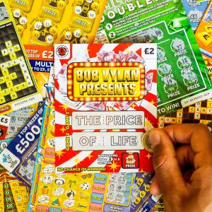 ดาวน์โหลดและฟังเพลง GDP (Explicit) พร้อมเนื้อเพลงจาก Bob Vylan