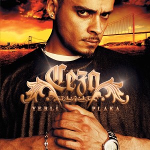 收听Ceza的Fark Var歌词歌曲