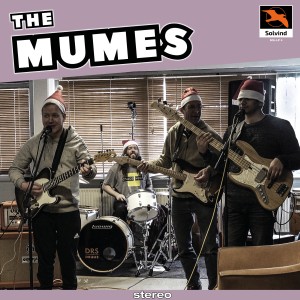 收聽The Mumes的Merry Xmas Everybody歌詞歌曲