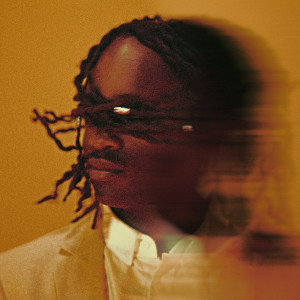 Listen to Plus le même song with lyrics from James Marron