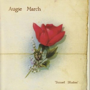 收聽Augie March的The Hole in Your Roof歌詞歌曲