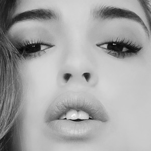 收聽Jess Kent的Girl歌詞歌曲