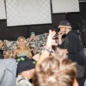 default playlist img