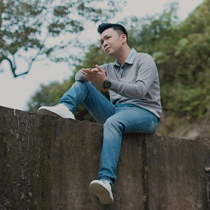 ดาวน์โหลดและฟังเพลง Elo Si Saruang พร้อมเนื้อเพลงจาก Harry Parintang