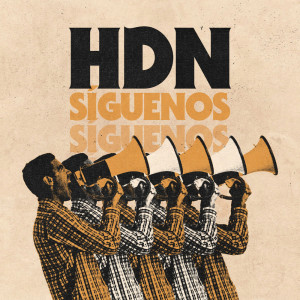 Dengarkan Síguenos lagu dari Hijos De Nacho Vidal dengan lirik