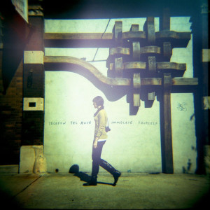收聽Telefon Tel Aviv的You Are the Worst Thing in the World歌詞歌曲