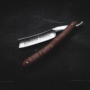 收听Алатырь的Острая сталь歌词歌曲