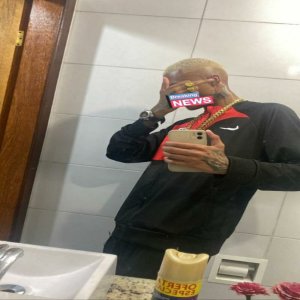 Listen to 24HRS EU COMENDO SUA BCT (Explicit) song with lyrics from DJ 2G