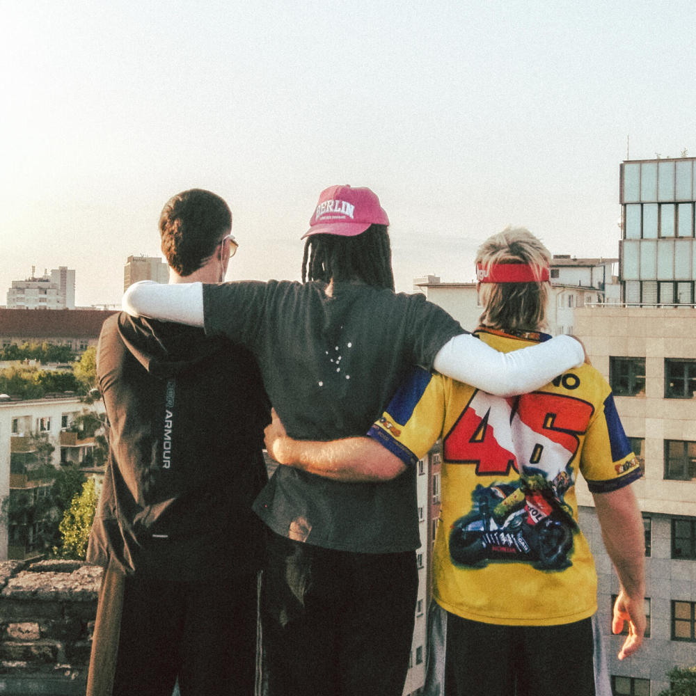JUNG UND LAUT (Explicit)