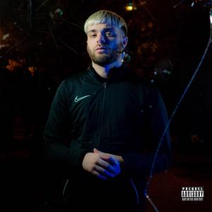 收聽Bymusico的FRIO歌詞歌曲