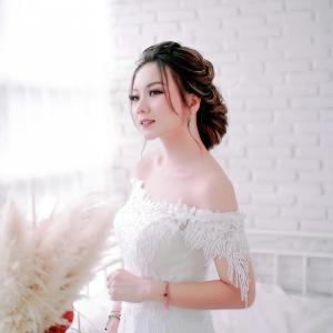 收聽Yessy Diana的Kekasih Gelapku歌詞歌曲