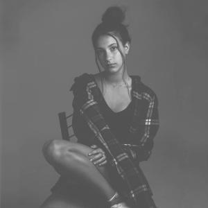 Album Feeling Good from Alma Michonik