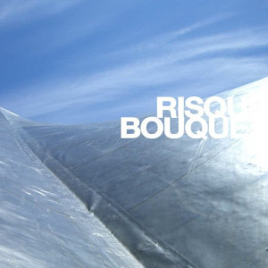 ดาวน์โหลดและฟังเพลง Silence พร้อมเนื้อเพลงจาก Risque Bouquet