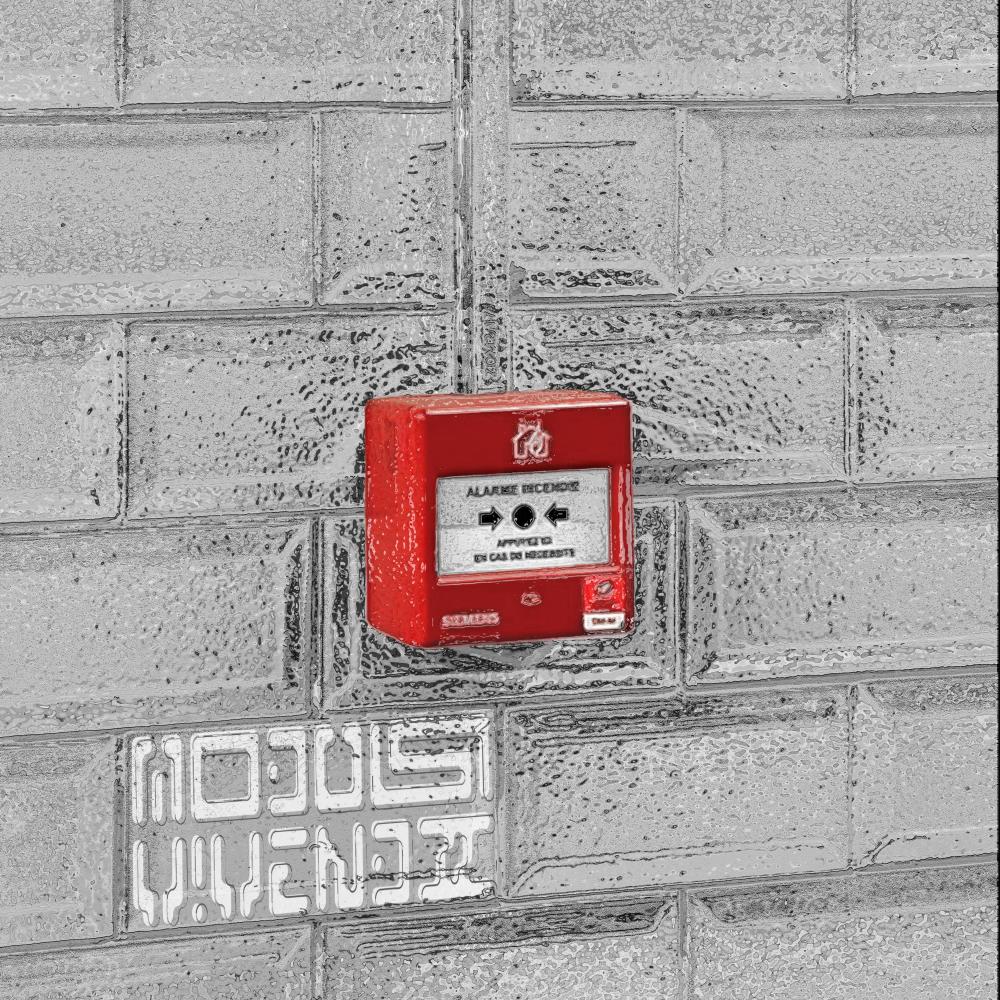 Incandescent (feat. Ultra Stellaire) (Explicit)