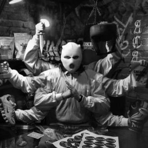 收聽Ю8К的Раздвоение личности (Explicit)歌詞歌曲