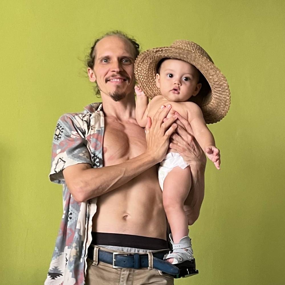 Sunday with my Sun (feat. Onni)