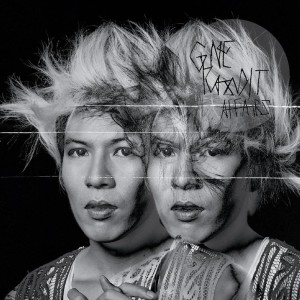Dengarkan lagu Delusional nyanyian Gene Kasidit dengan lirik