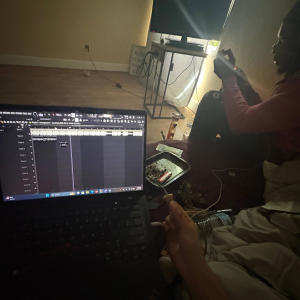 default playlist img