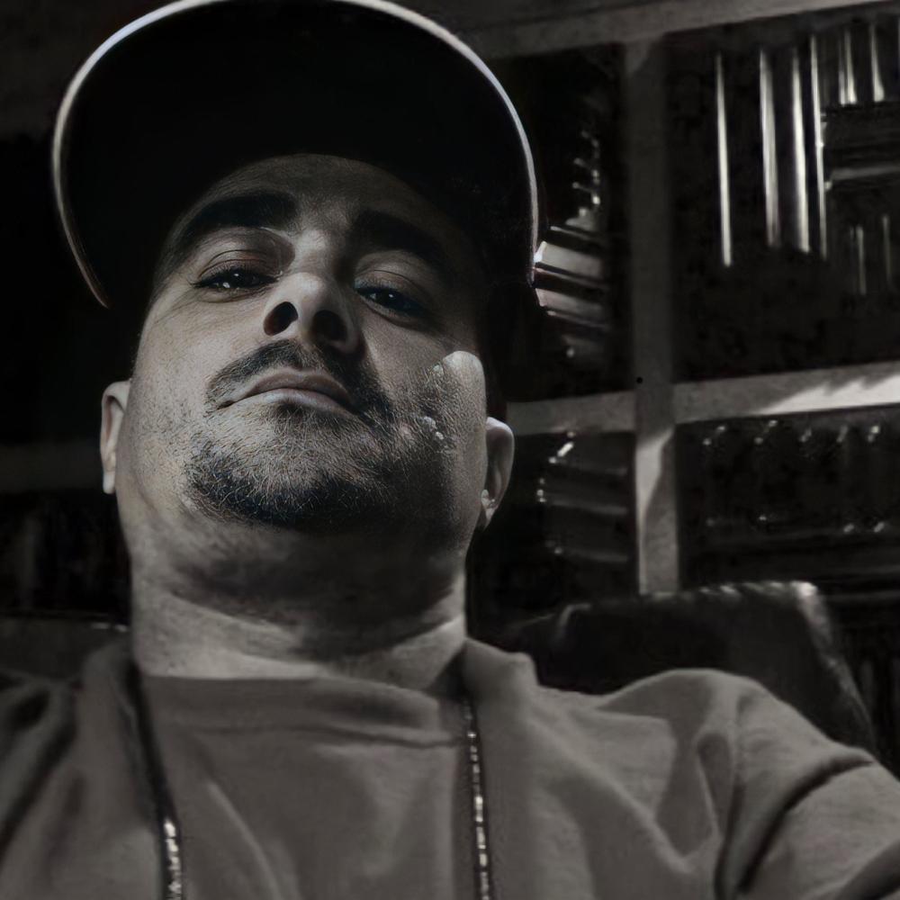 Manolo shoot this piece of shit (feat. Frank Lopez) (Explicit)