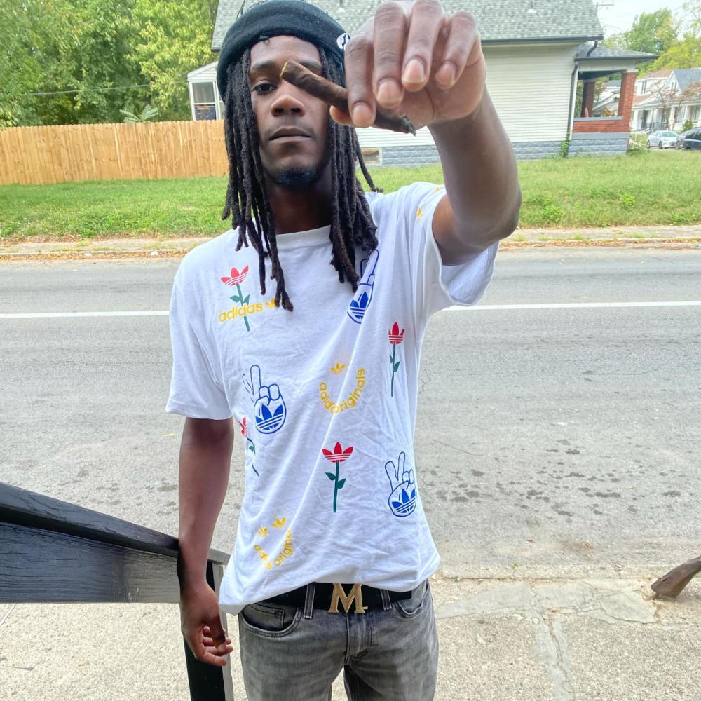Stu talking (feat. 3 & Tr3) (Explicit)