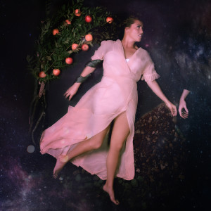 ดาวน์โหลดและฟังเพลง Take Me There พร้อมเนื้อเพลงจาก Delta Rae