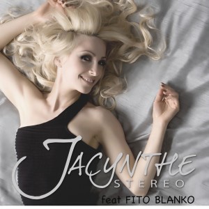 ดาวน์โหลดและฟังเพลง Stereo (English Version) พร้อมเนื้อเพลงจาก Jacynthe