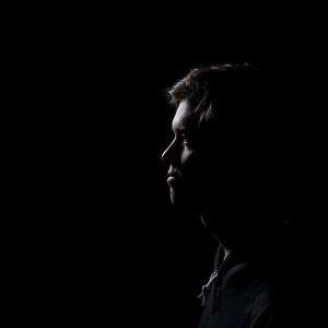 收聽Søren Manscher的Det Gode Menneske歌詞歌曲