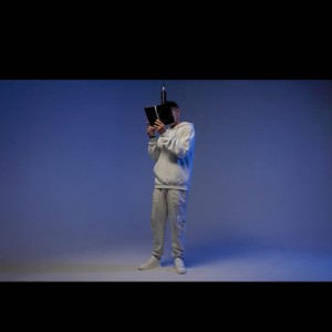 Listen to Aprendo song with lyrics from Roud