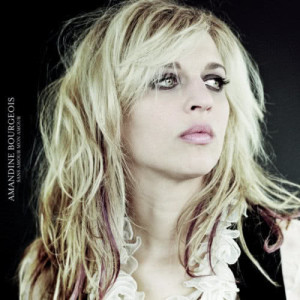 ดาวน์โหลดและฟังเพลง Oulalala พร้อมเนื้อเพลงจาก Amandine Bourgeois