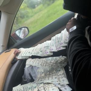 Listen to No Hook (Explicit) song with lyrics from Bigyo